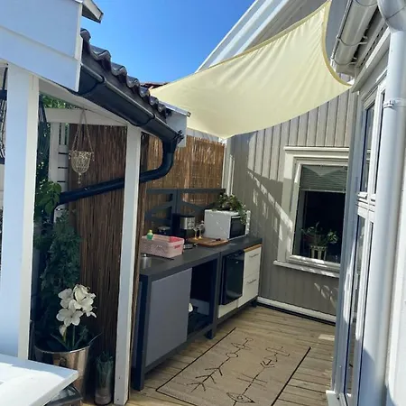 Monas Sommerresidens Midt I Hjertet Av Kragero Apartment Exterior photo